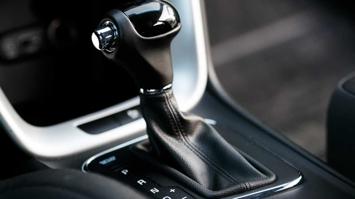 10 Common Transmission Problems & How To Fix Them