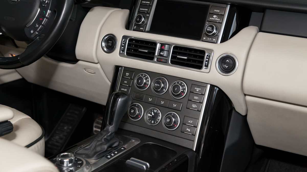 Why Does My Range Rover Say Transmission Fault